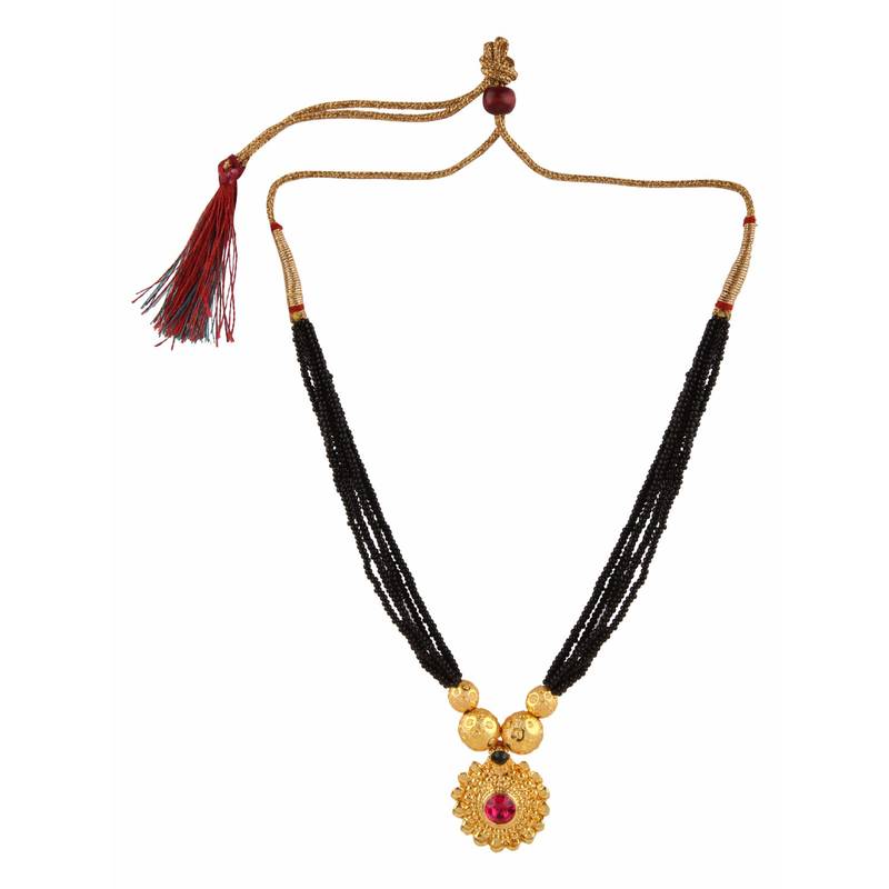 traditional yellow gold thushi design 