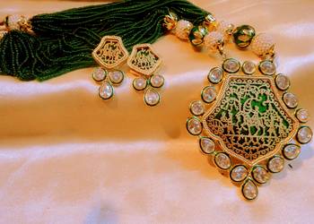 Trendy Thewa And Kundan Necklace Set 1