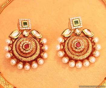 Multicolour Kundan  And  Pearl Antique Necklace Set 3