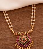 Pearl necklace with ruby pendant Medium one gram gold