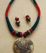 Red Green Thread Choker