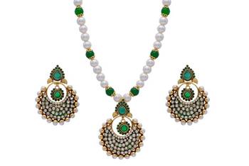 Antique Pendant Set With Shell Pearls 1