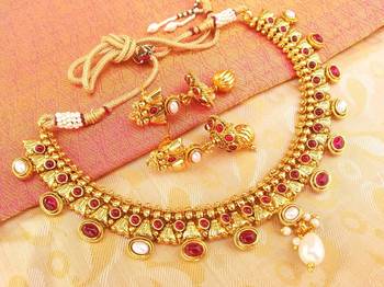 Amazing Pink  & White Kemp Necklace set 1