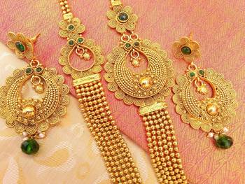 Gorgeous Green Kemp Layer Necklace Set 2