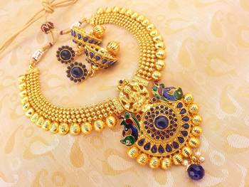 Beautiful Blue Kemp Peacock Neckchoker Set 1