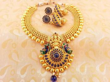 Beautiful Blue Kemp Peacock Neckchoker Set 2