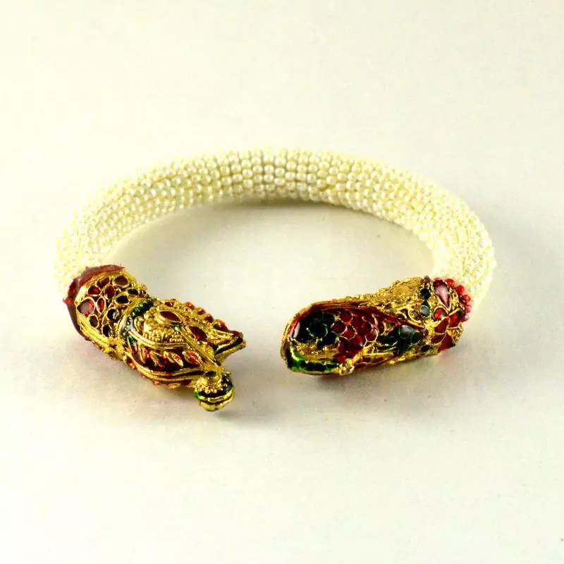 Fashionable Bangles Kada