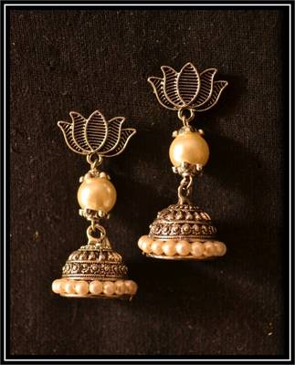 Pearl Handcrafted Semi-Precious Bead Earrings 2