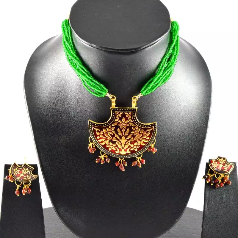 Marvellous necklace with earing