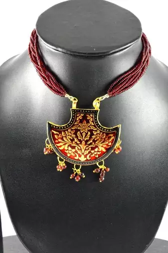 Trendy necklace with earing