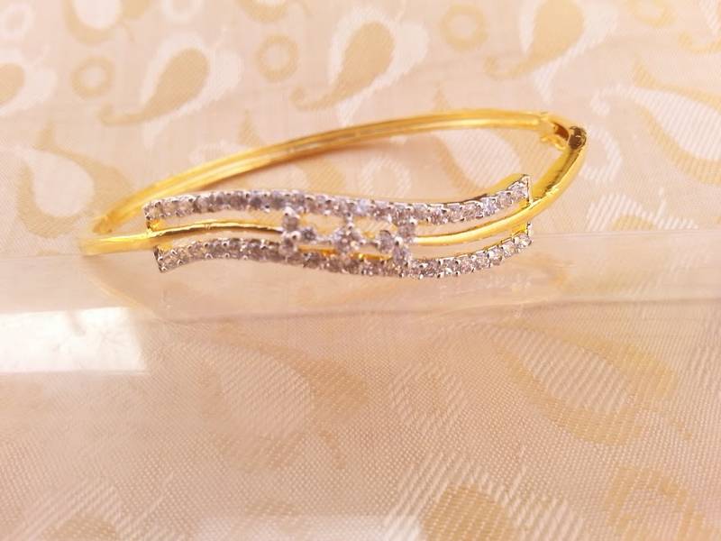 Pretty AD Designer Bracelet