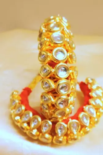 Broad Kundan Bracelet Single