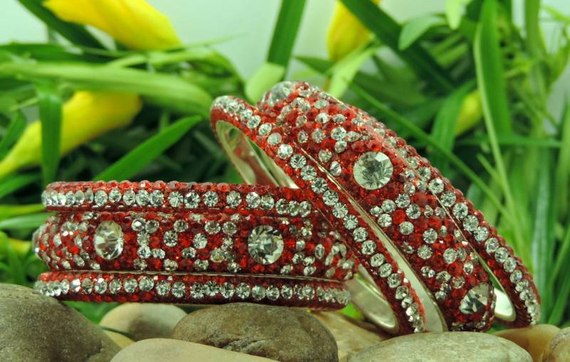 Rajasthani Designer Red Crystal Lakh Bangles