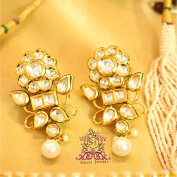 Royal Kundan & Pearl Choker Necklace Set 2
