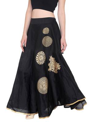Ira soleil Black made of poly dupiyon block printed flared skirt 1