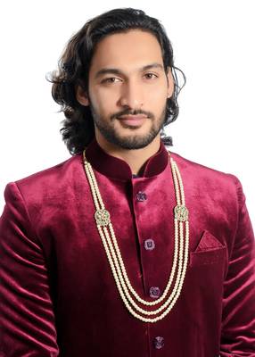 3 Line Gold Finish Dulha Mala Pearl With Stone For Men 1