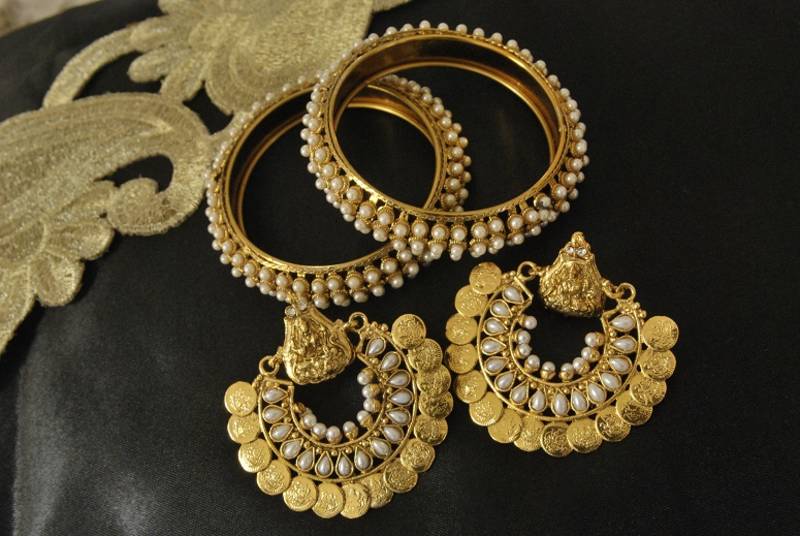 Ram Leela Pearl Earrings with Gold Plated Pearl Bangles Reeti
