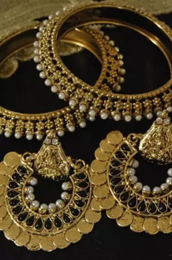 Ram Leela Black Colour Earrings with Gold Plated Pearl Bangles