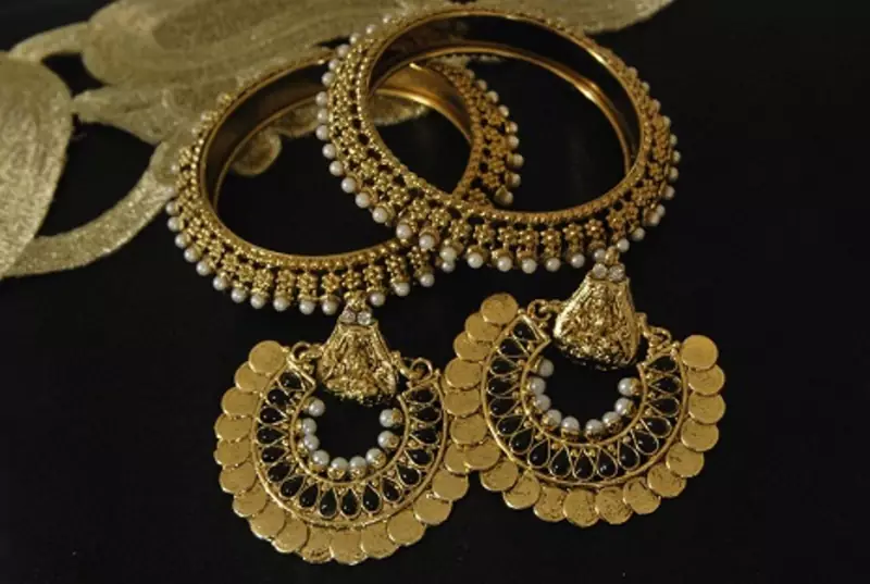 Ram Leela Black Colour Earrings with Gold Plated Pearl Bangles