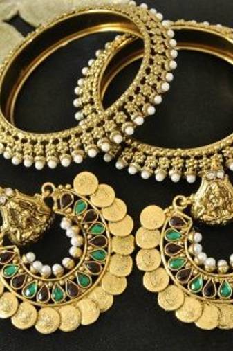 Ram Leela Maroon & Green Colour Earrings with Gold Plated Pearl Bangles