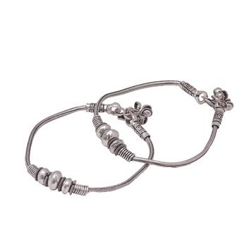 Silver color metallic beads traditional look anklet set of 1 pair 1