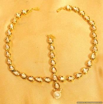 Kundan Meenakari Pear Shaped Pearl Bridal Mathapatti 1