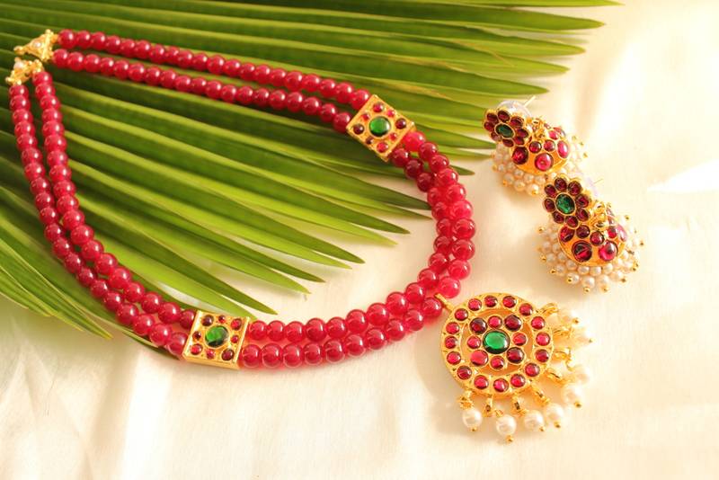 Red Beaded Jewellery Necklace Sets
