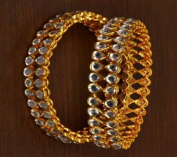 Gold plated kundan embellished Bangles 3