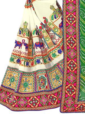 Green Embroidered Georgette Saree With Blouse 5