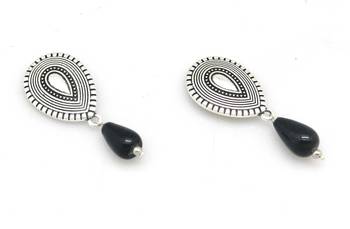 Antique  Stud Earring For  Women  And  Girls  With Black Crystal Drop 1