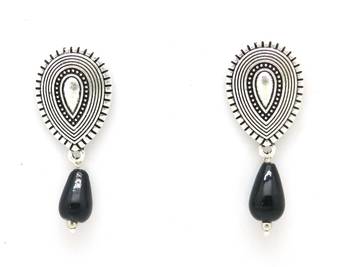 Antique  Stud Earring For  Women  And  Girls  With Black Crystal Drop 2