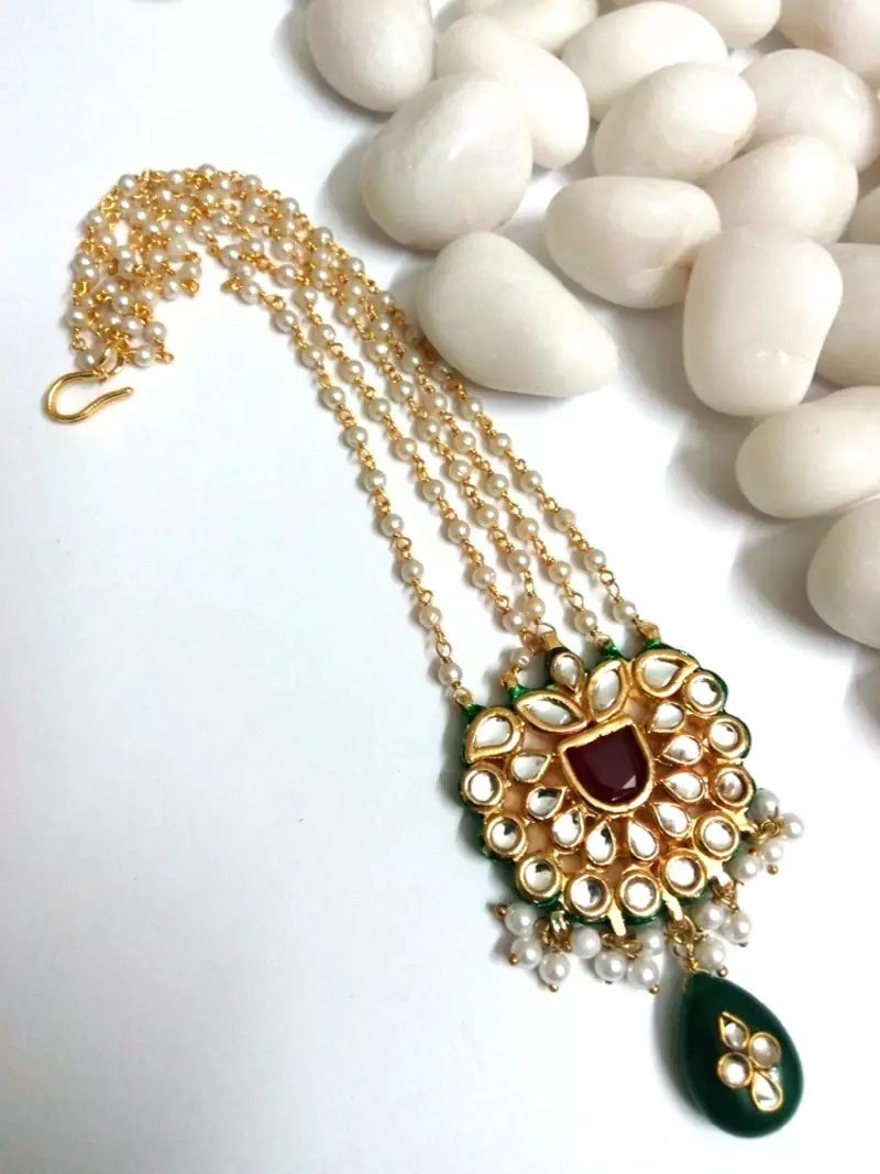 Kundan Maang Tikka With Pearl