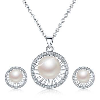 White crystal pendants 1