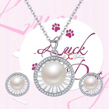 White crystal pendants 2