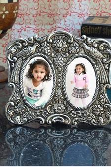 Antique Finish White Metal Round Photo Frame for 2 Photos