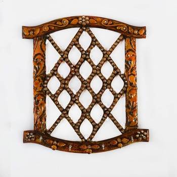 Splendid Papier-Mache Key Holder 1