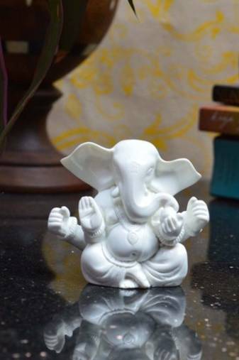 White Chaturbhuj Lord Ganesha