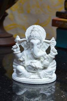 Pure White Spritual Lord Ganesha