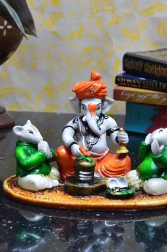 Lord Ganesha performing Shiva Pooja with 2 Rats