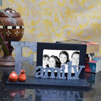 Family Photo Frame 1