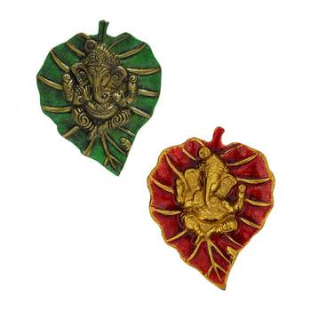 Combo of Lord Ganesha on Green and Red Leaf 1