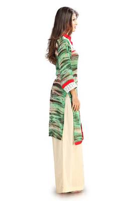 Green Georgette Digital Printed Pakistani Kurti 3