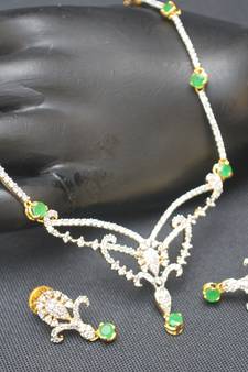 AD White and Green stone necklace set