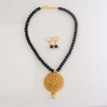 Black Crystal Necklace Sets Radhas Creations 2212993 - Black Crystal Necklace Pendant Black Crystal Necklace Sets Radhas Creations 2212993 - Black Crystal Necklace Pendant