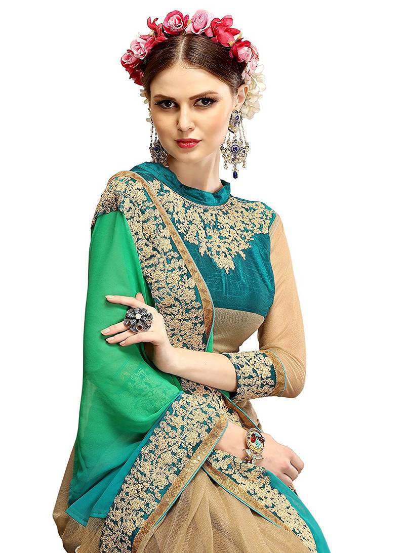 contrast blouse for light blue saree