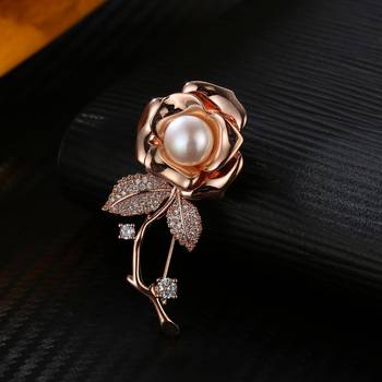 White zircon   brooch 4