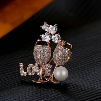 Gold crystal brooch 4