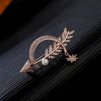 Gold cubic zirconia brooch 4
