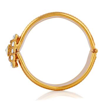 Enchanting Stone  And  Kundan Gold Finishing Opnebale Bangle 3