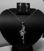 Attractive Peacock Diamond Pendant 027